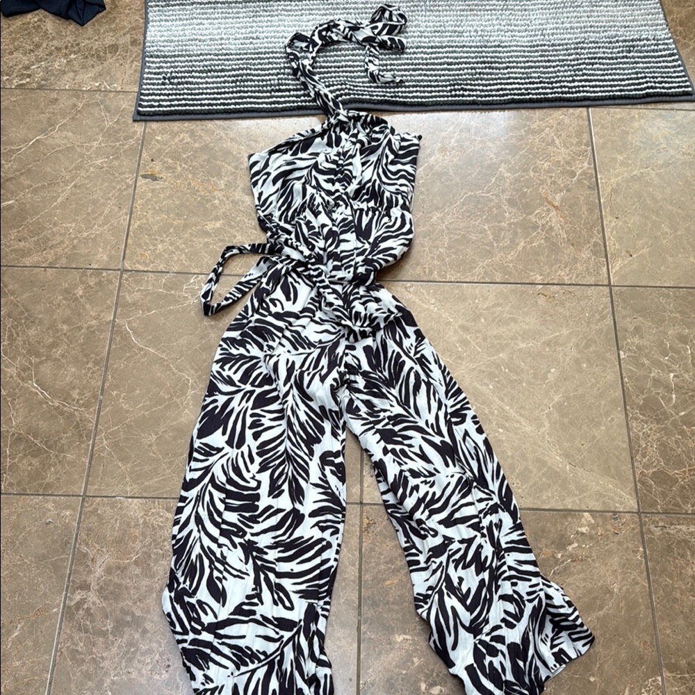Black and White Leaf Print Jumpsuit
